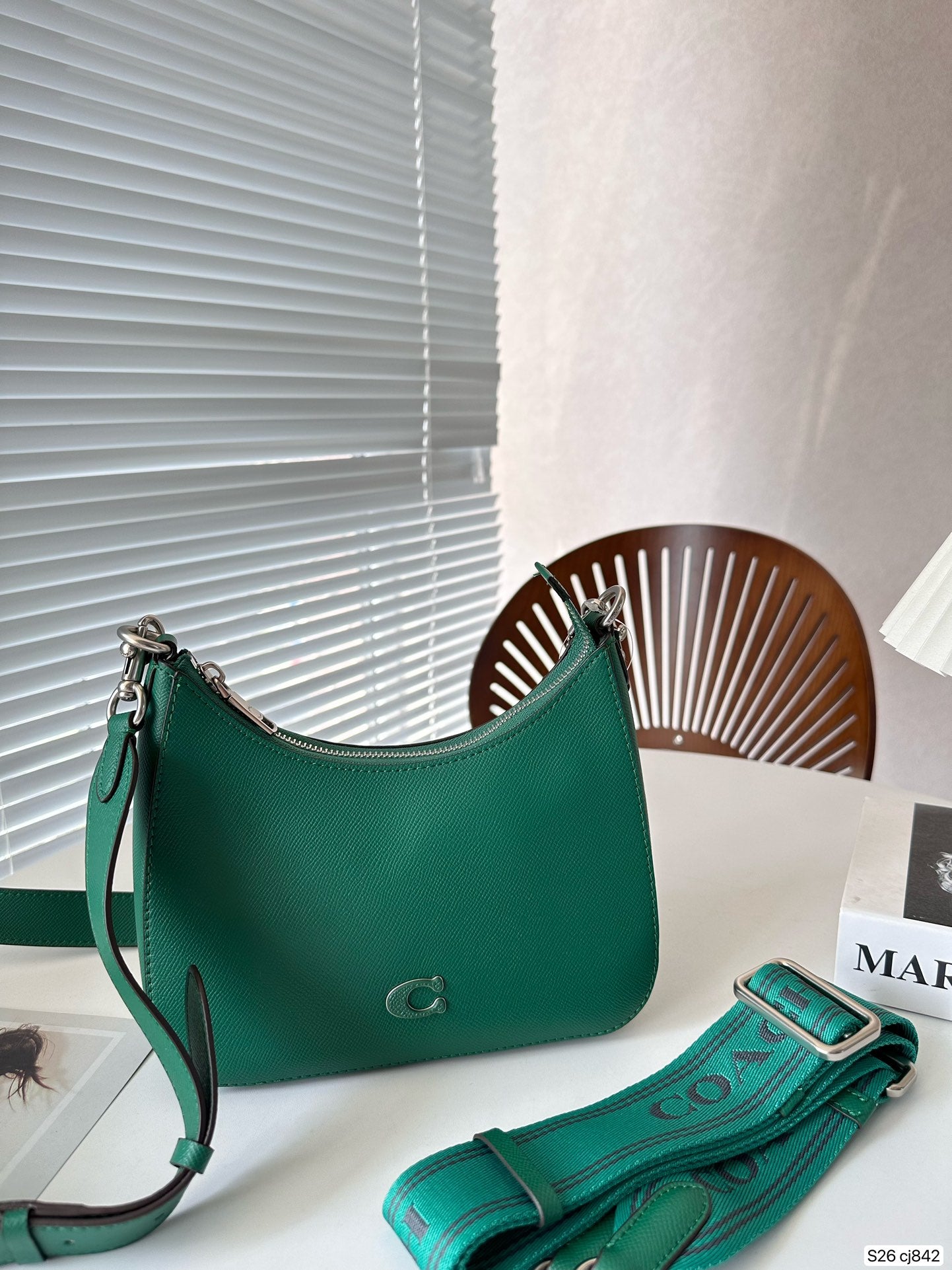Co-BAG527