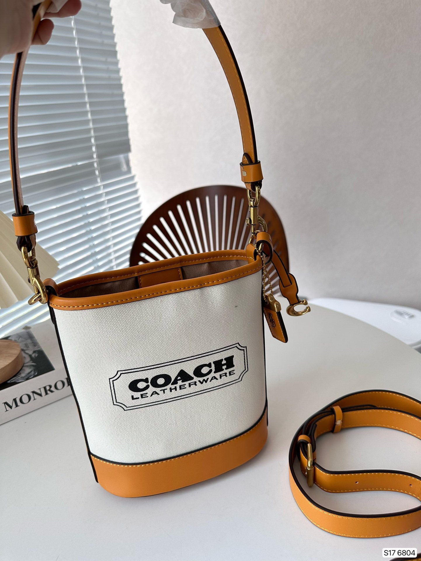 Co-BAG528