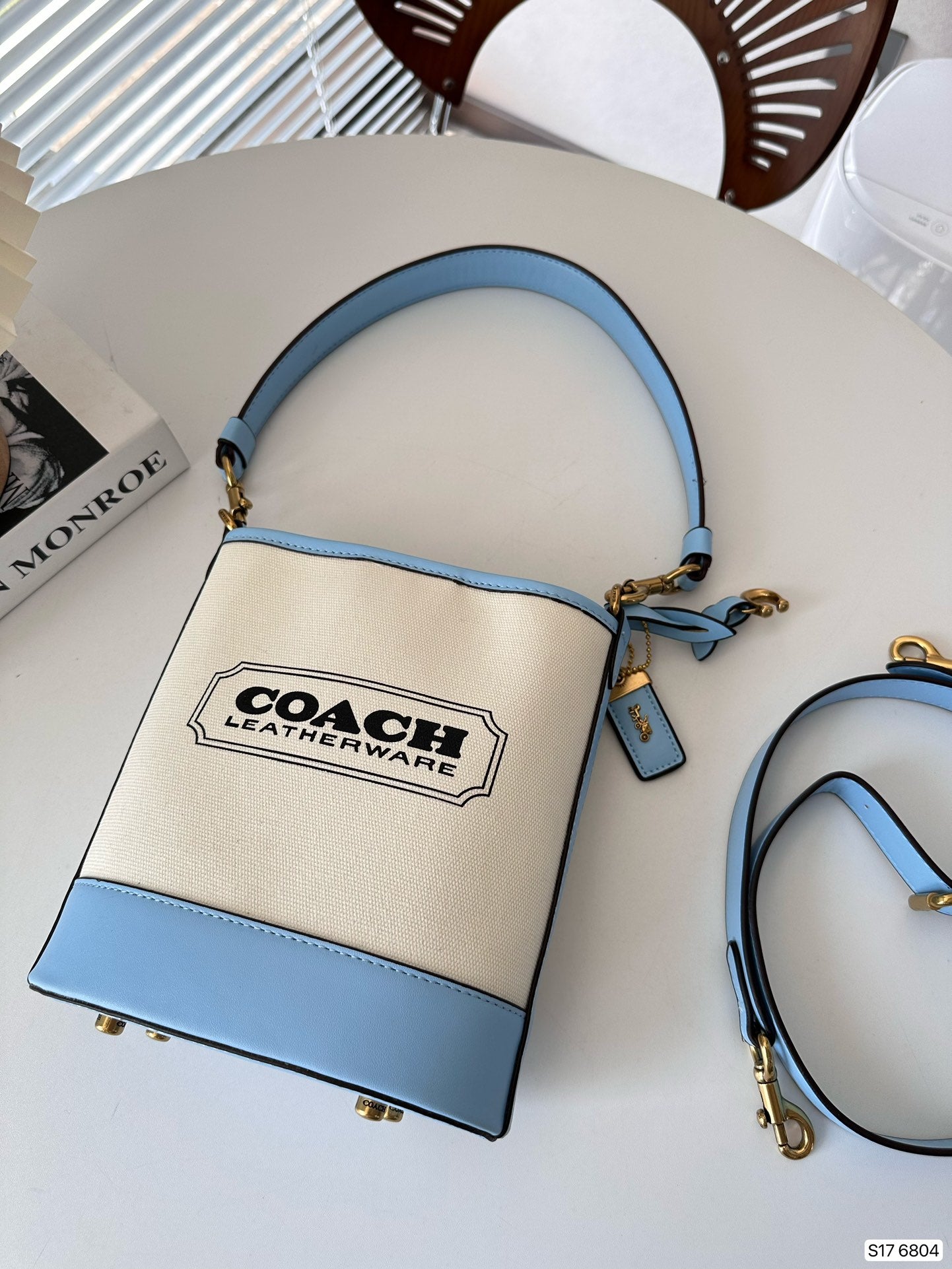Co-BAG528