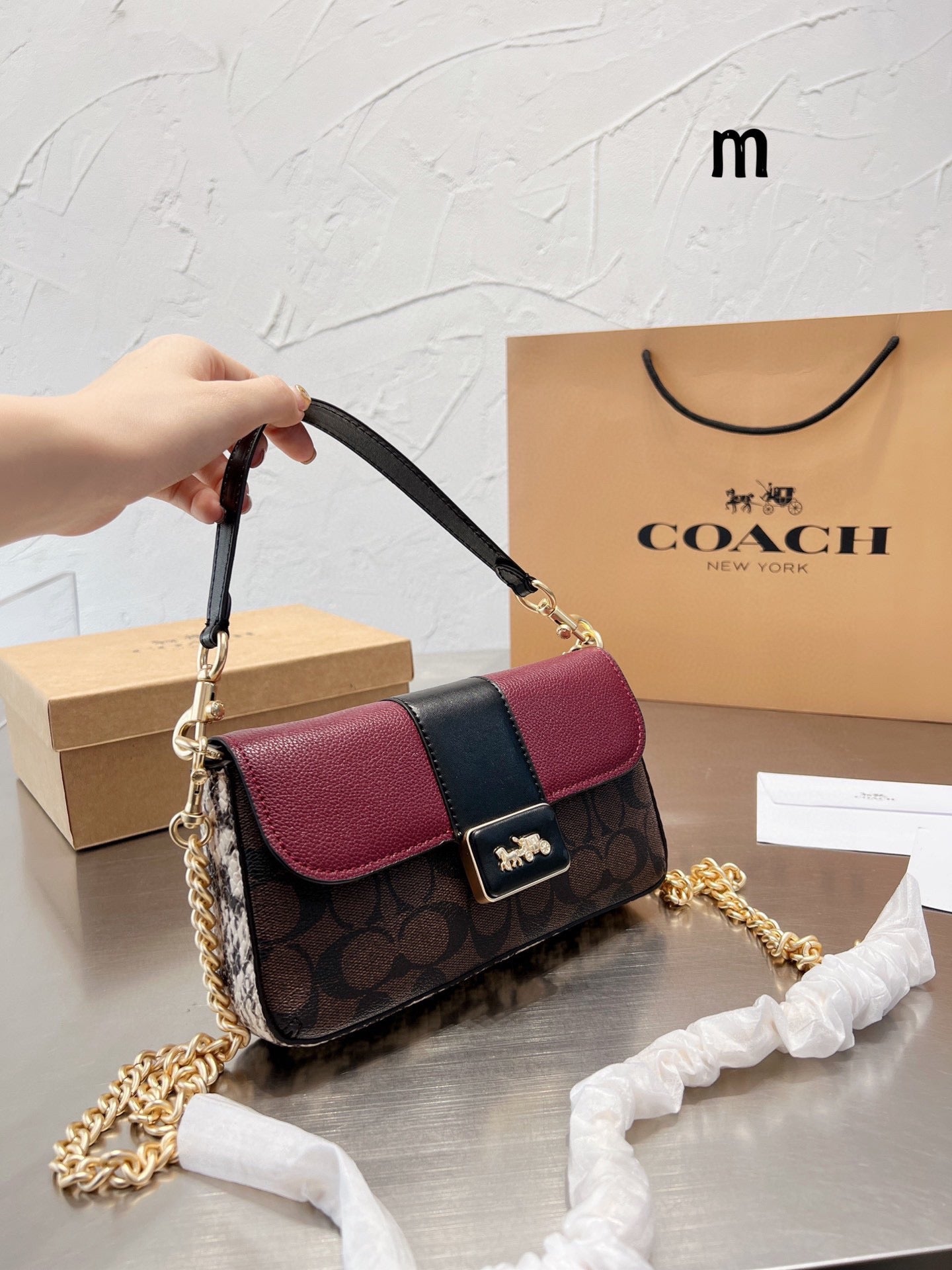 Co-BAG544