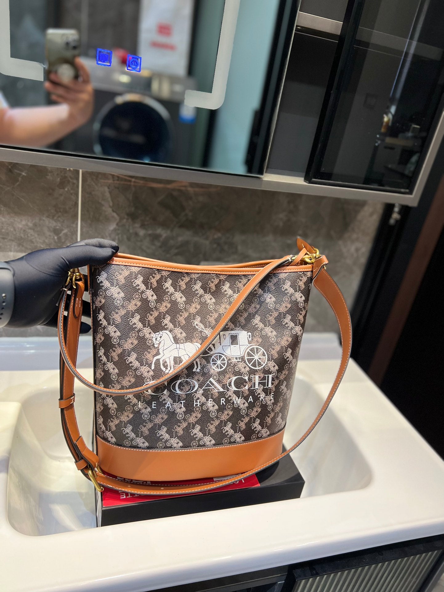 Co-BAG546