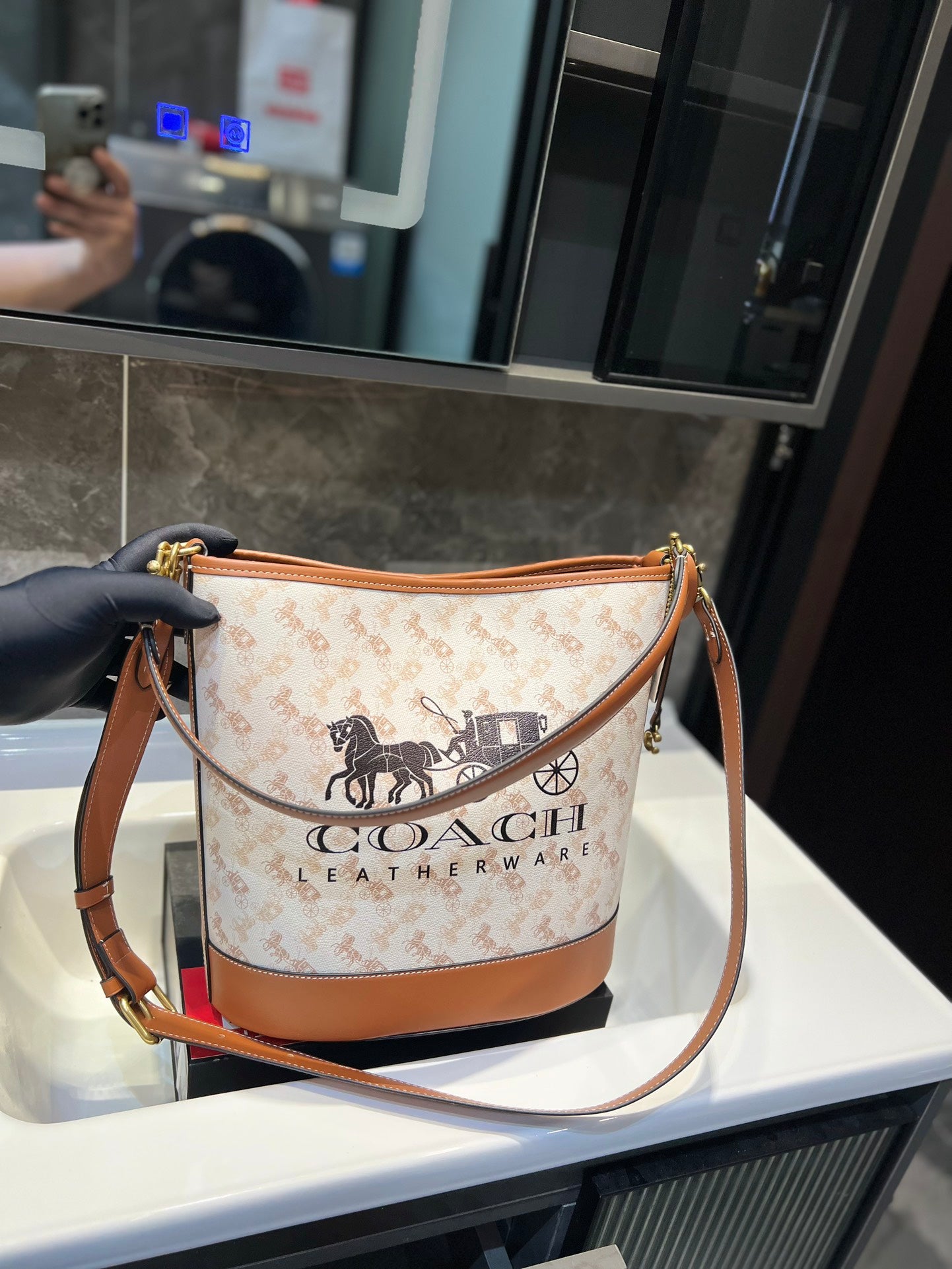 Co-BAG546