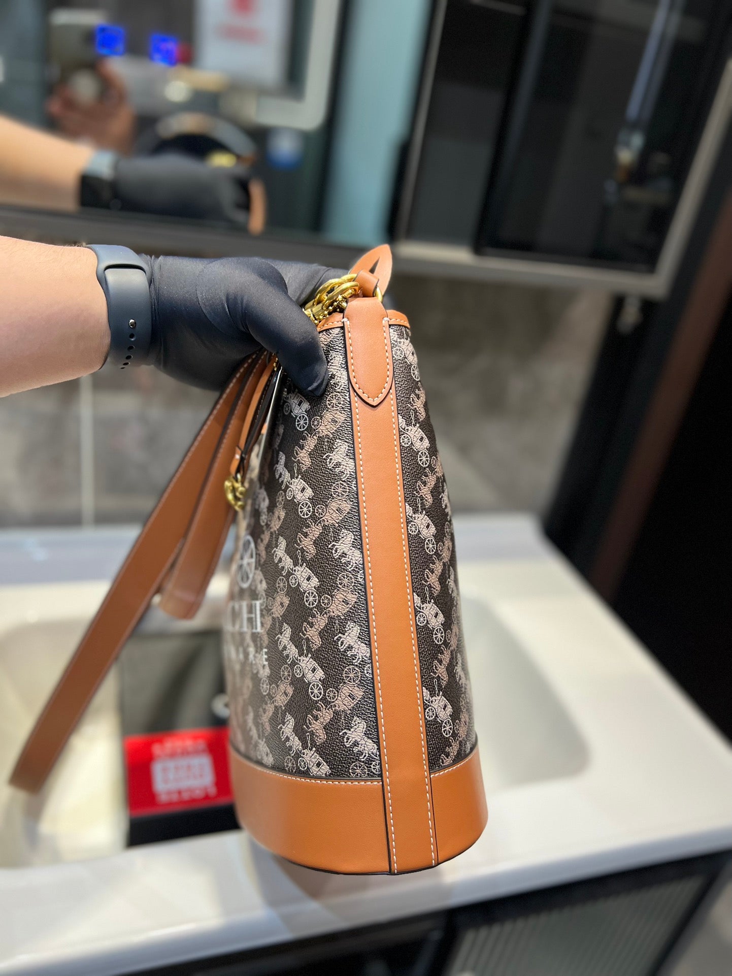 Co-BAG546