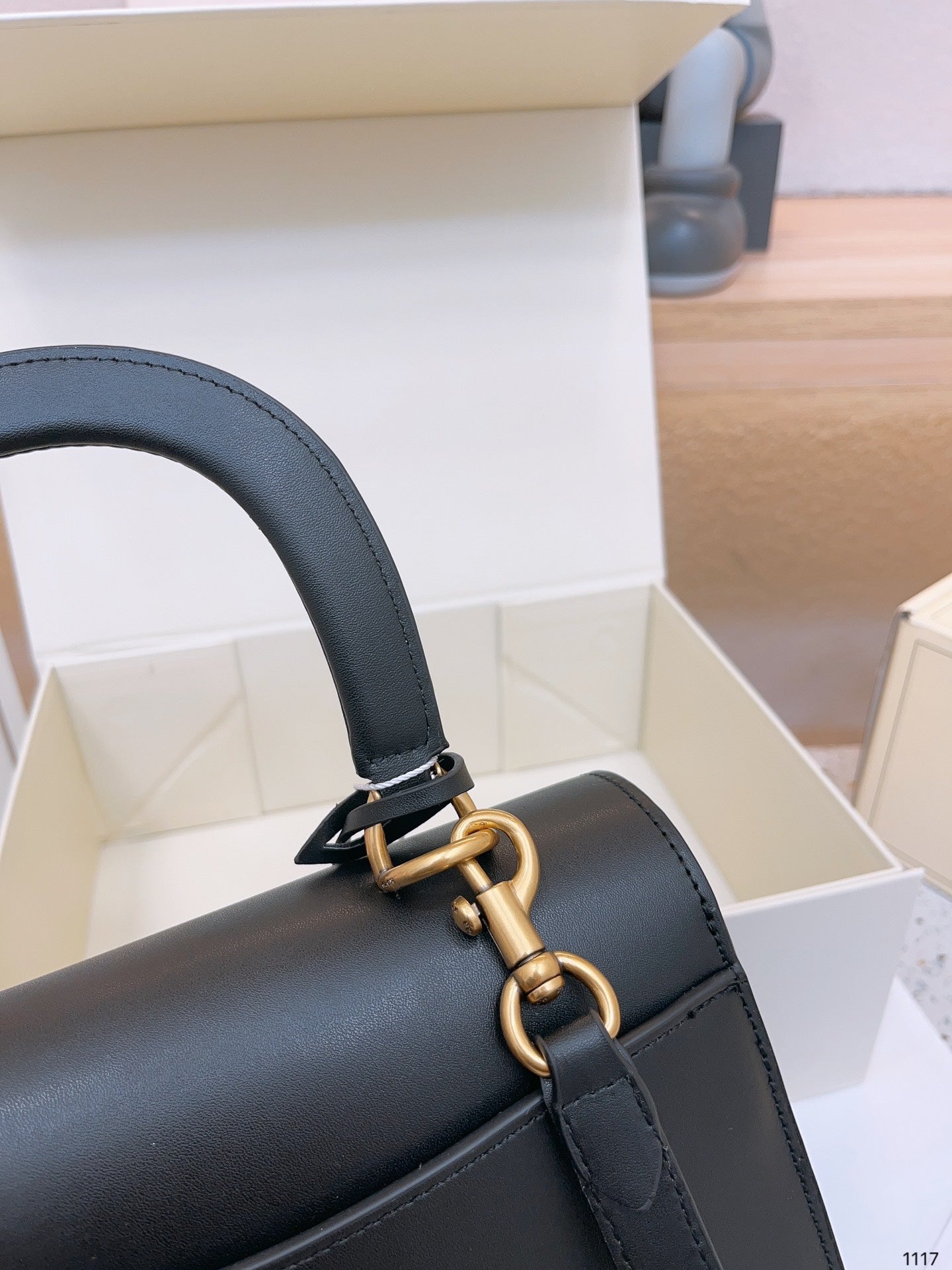 Co-BAG552