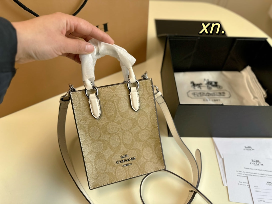 Co-BAG556