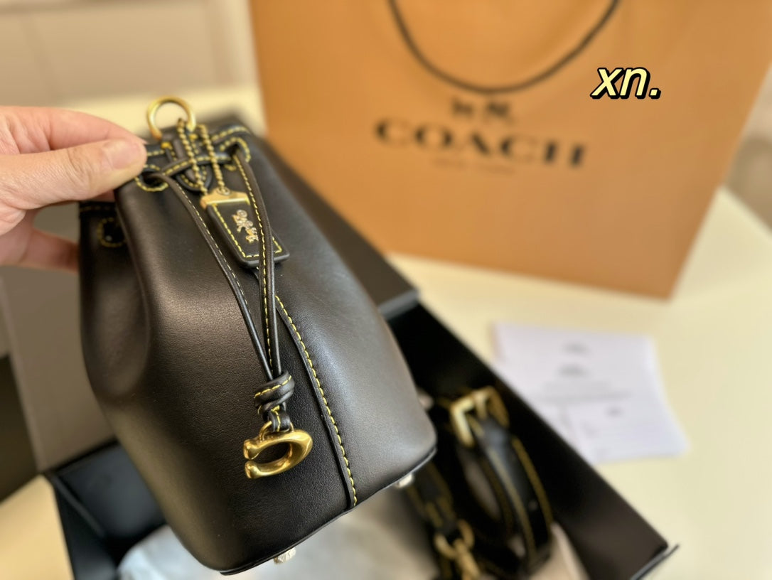 Co-BAG558