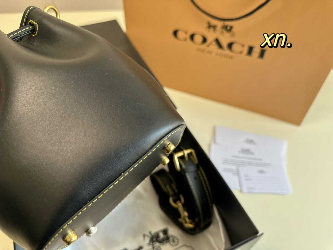 Co-BAG558