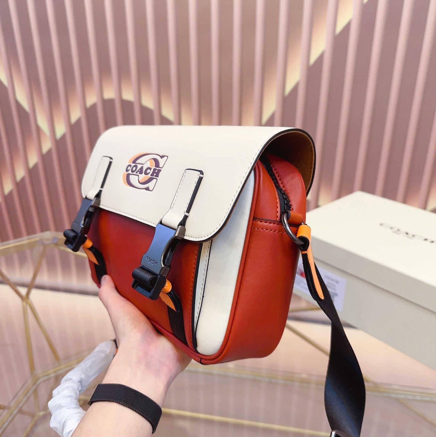 Co-BAG566