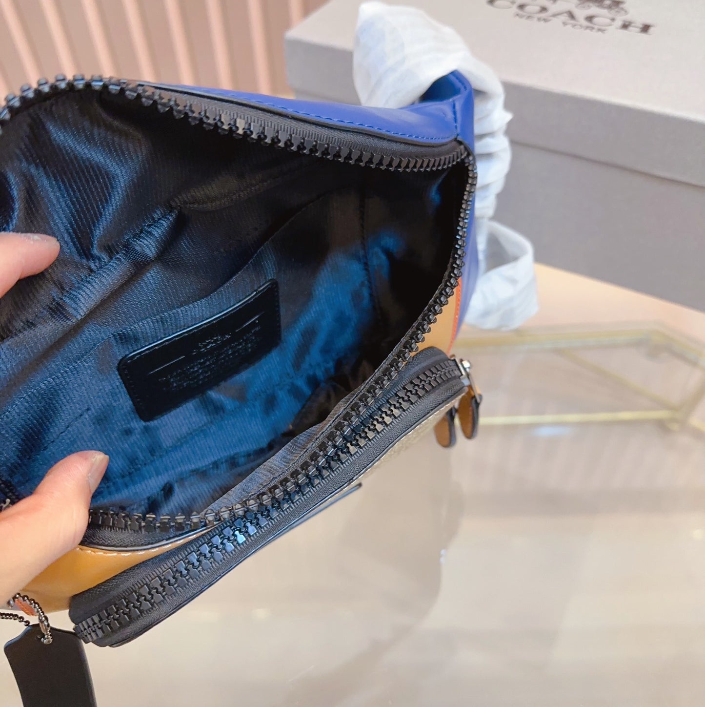 Co-BAG568
