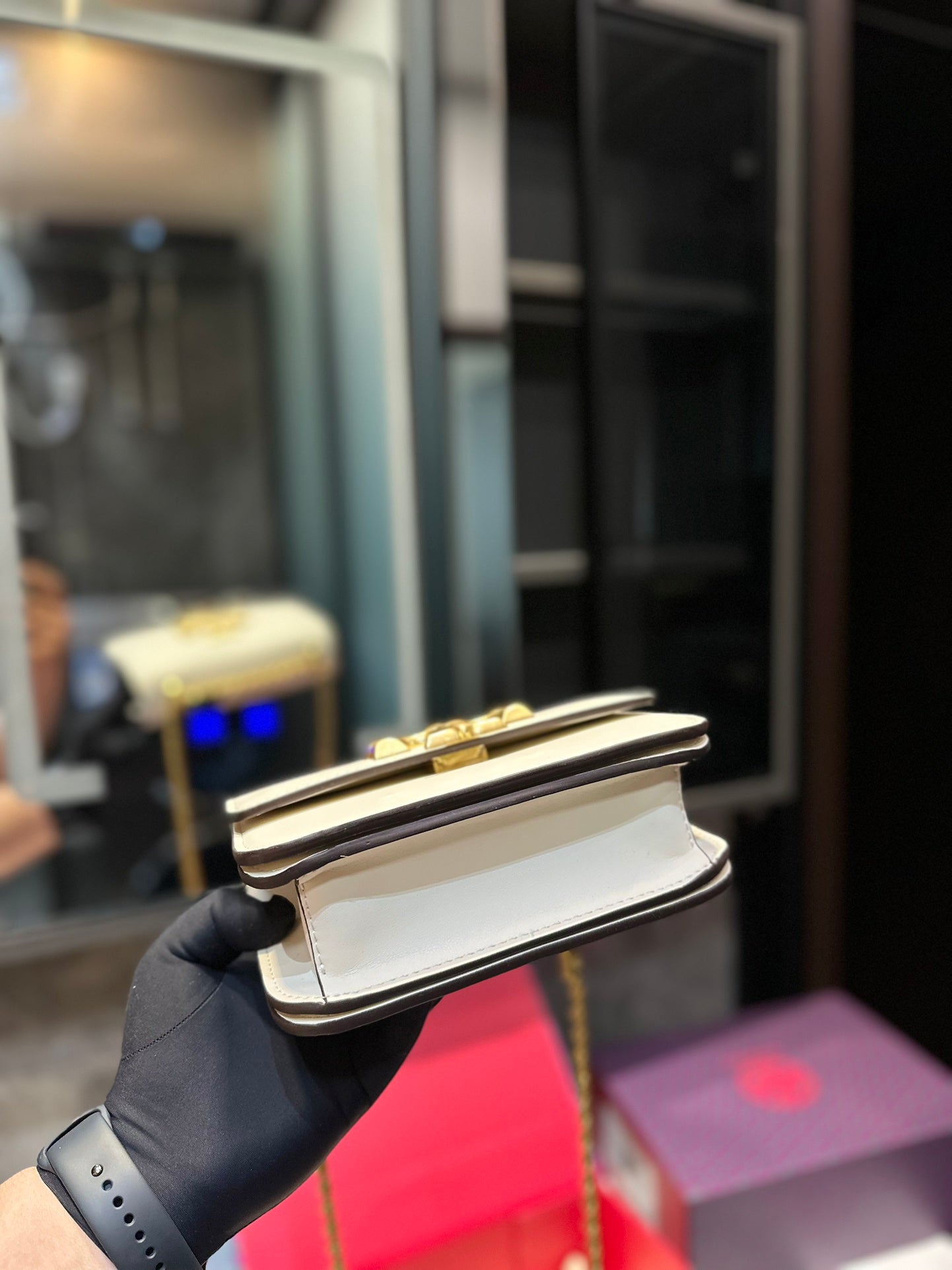 TB-002BAG