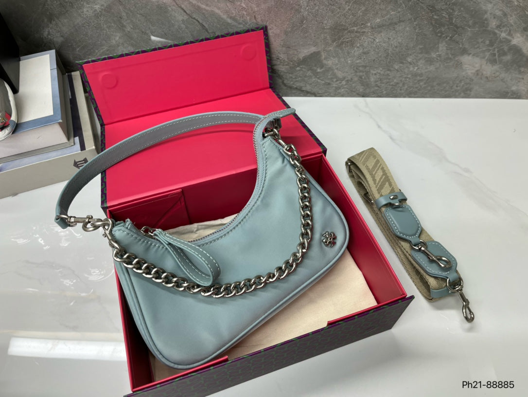 TB017BAG