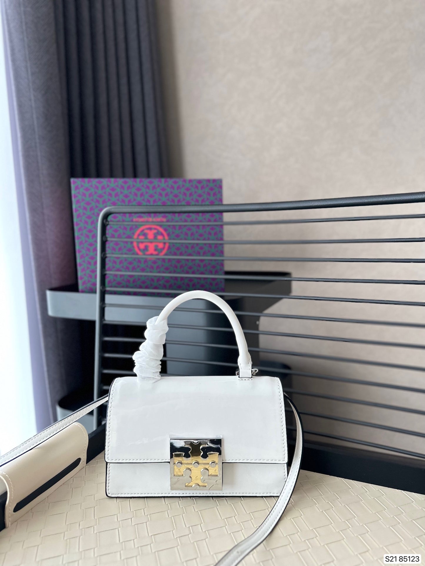 TB-042BAG