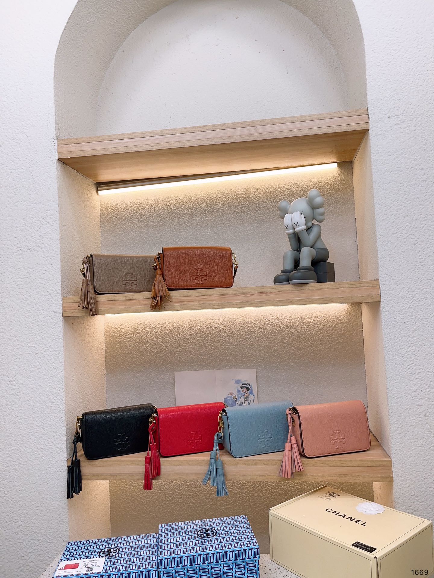 TB-143BAG