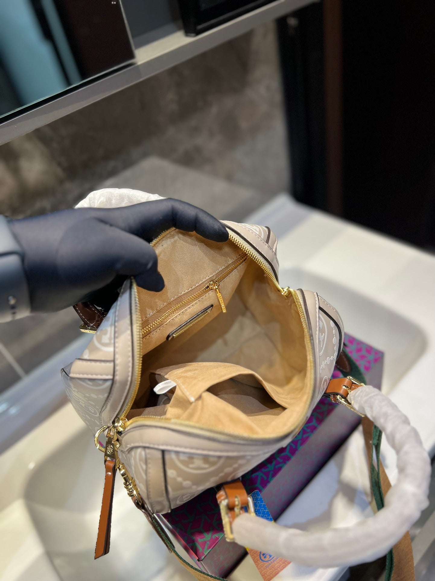 TB-212BAG