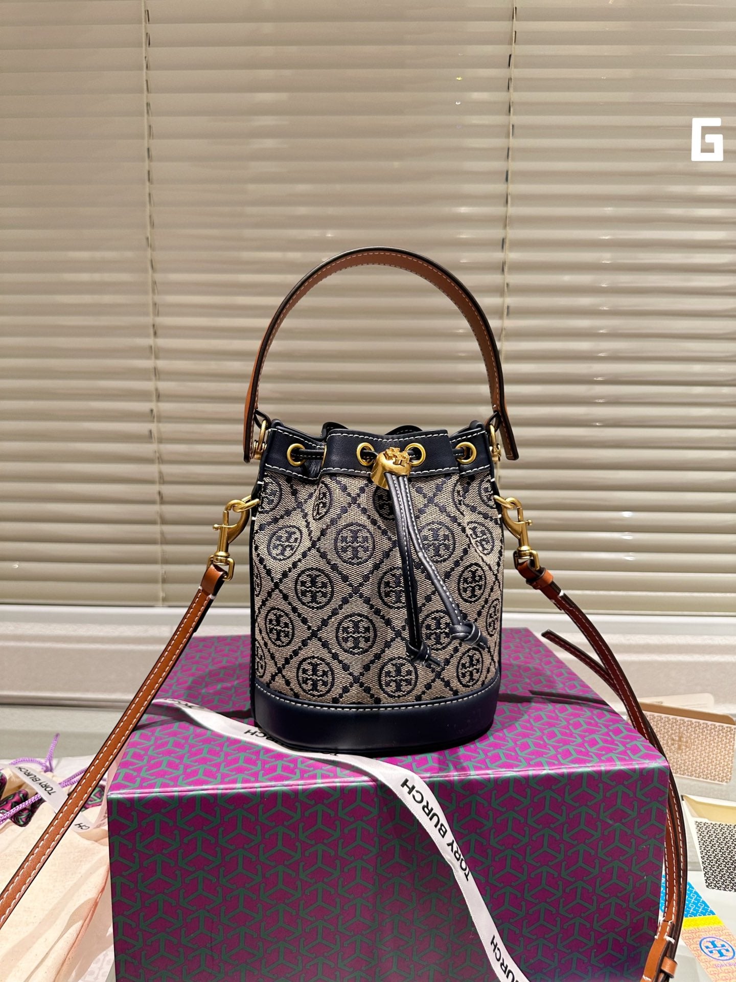 TB-215BAG