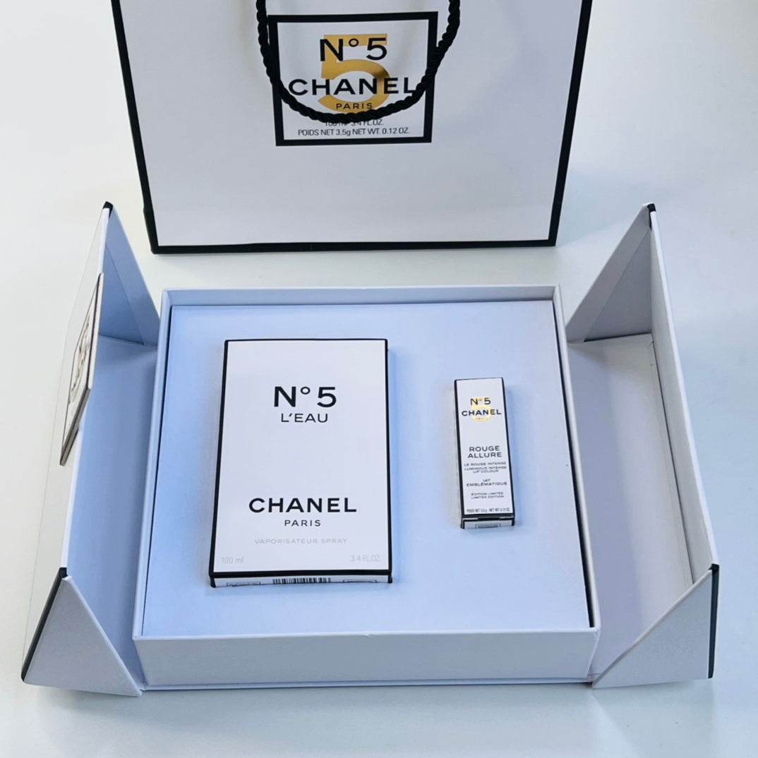Chanel-27
