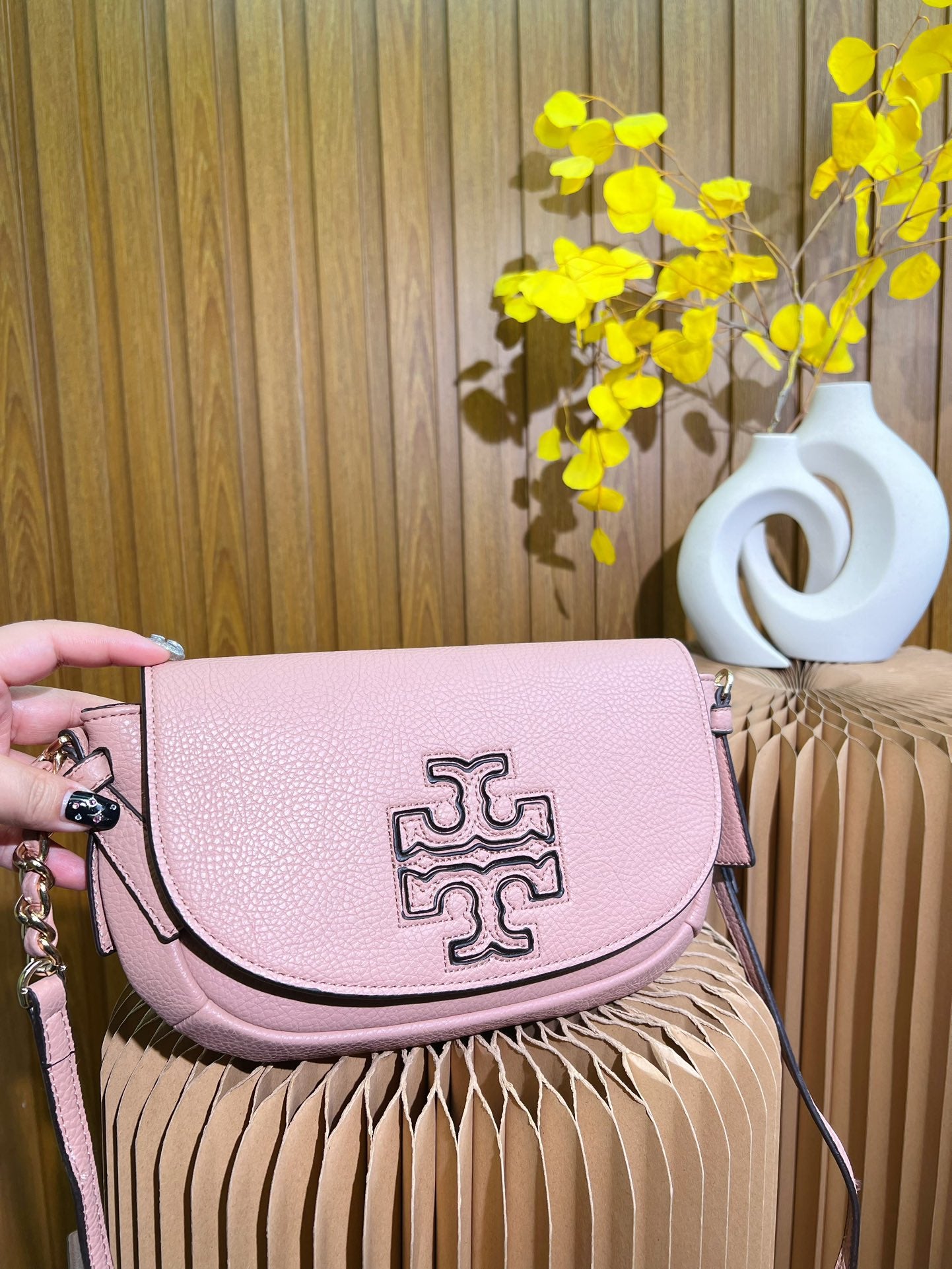 TB-272BAG
