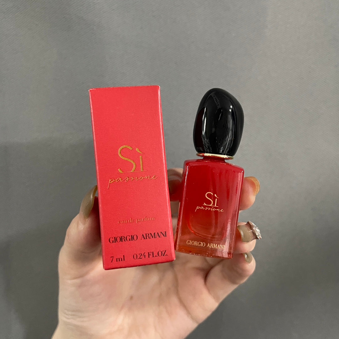 Armani-33