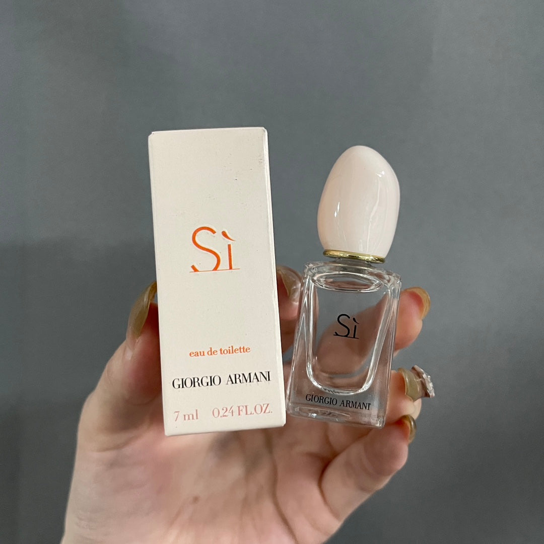 Armani-33
