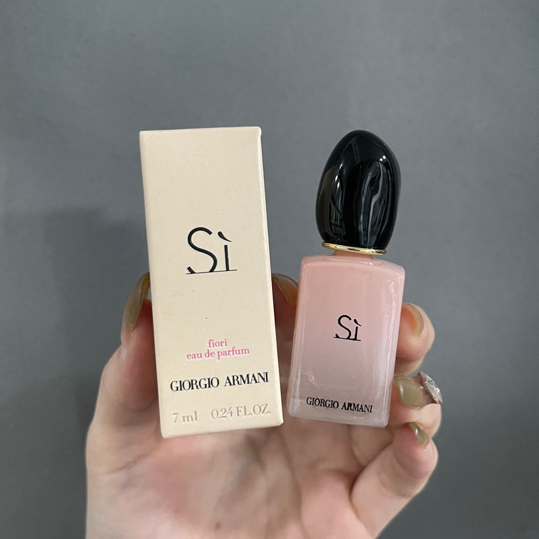 Armani-33