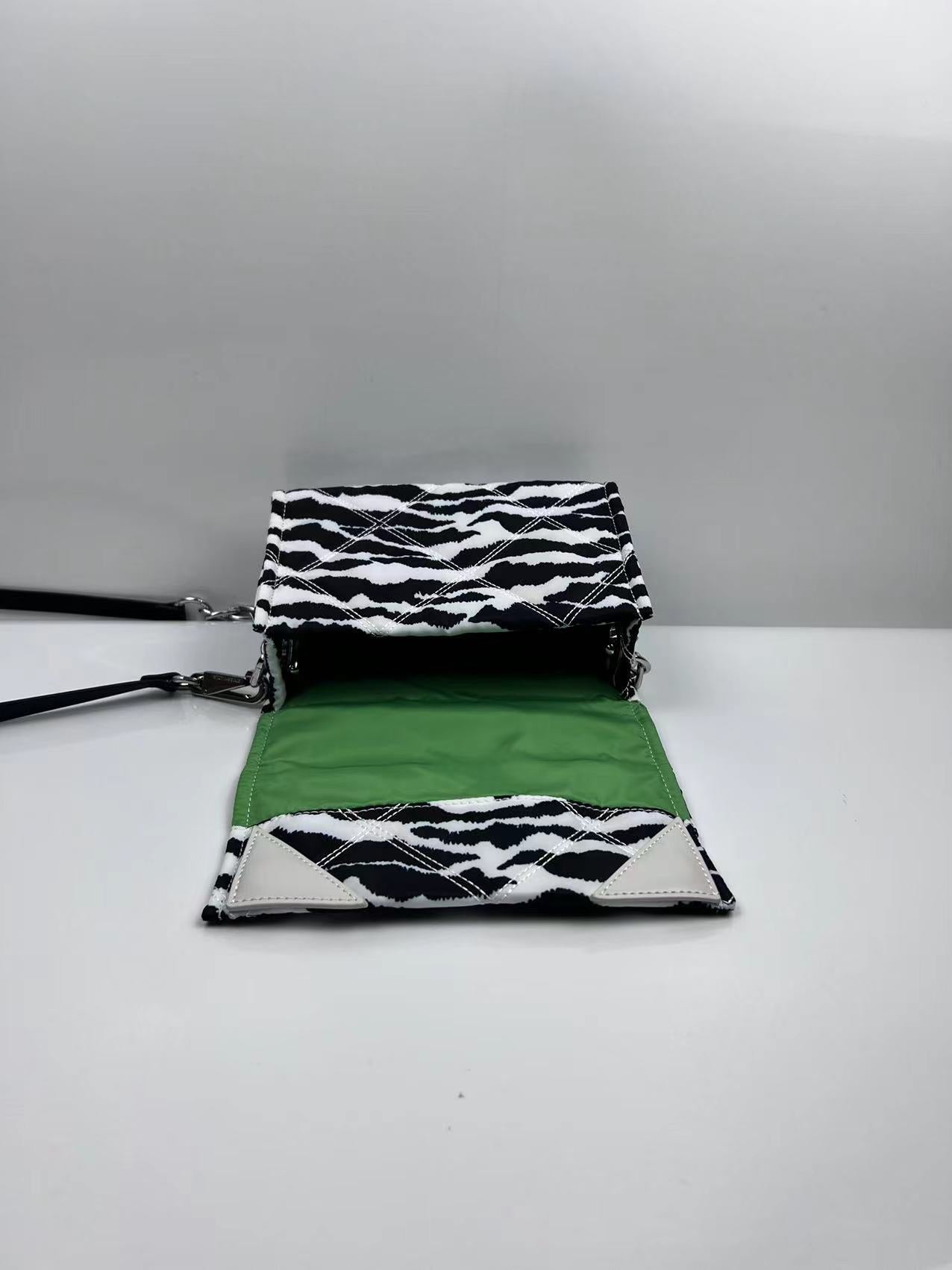 BYL BAG-136
