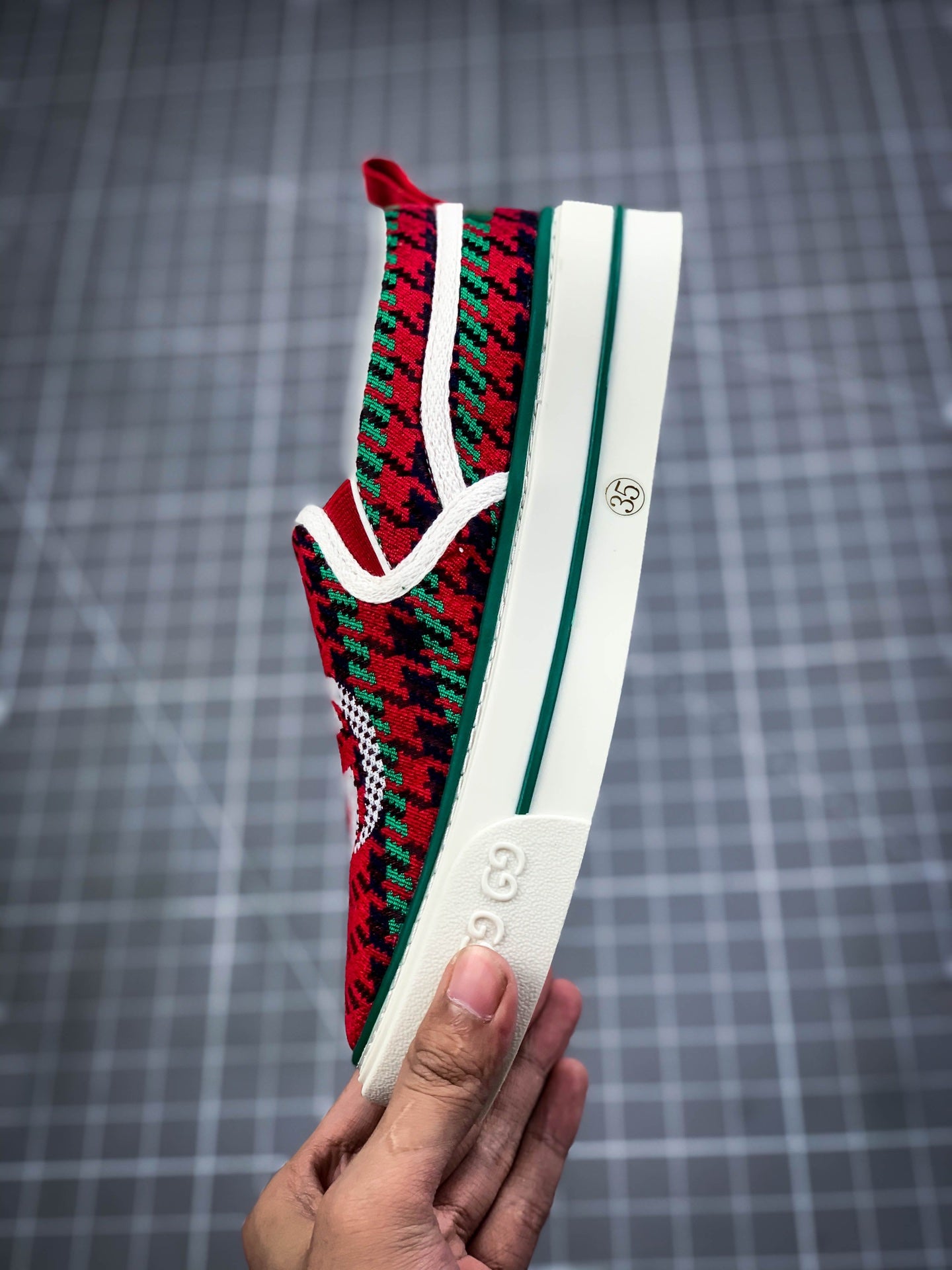 Gucci -096Shoes
