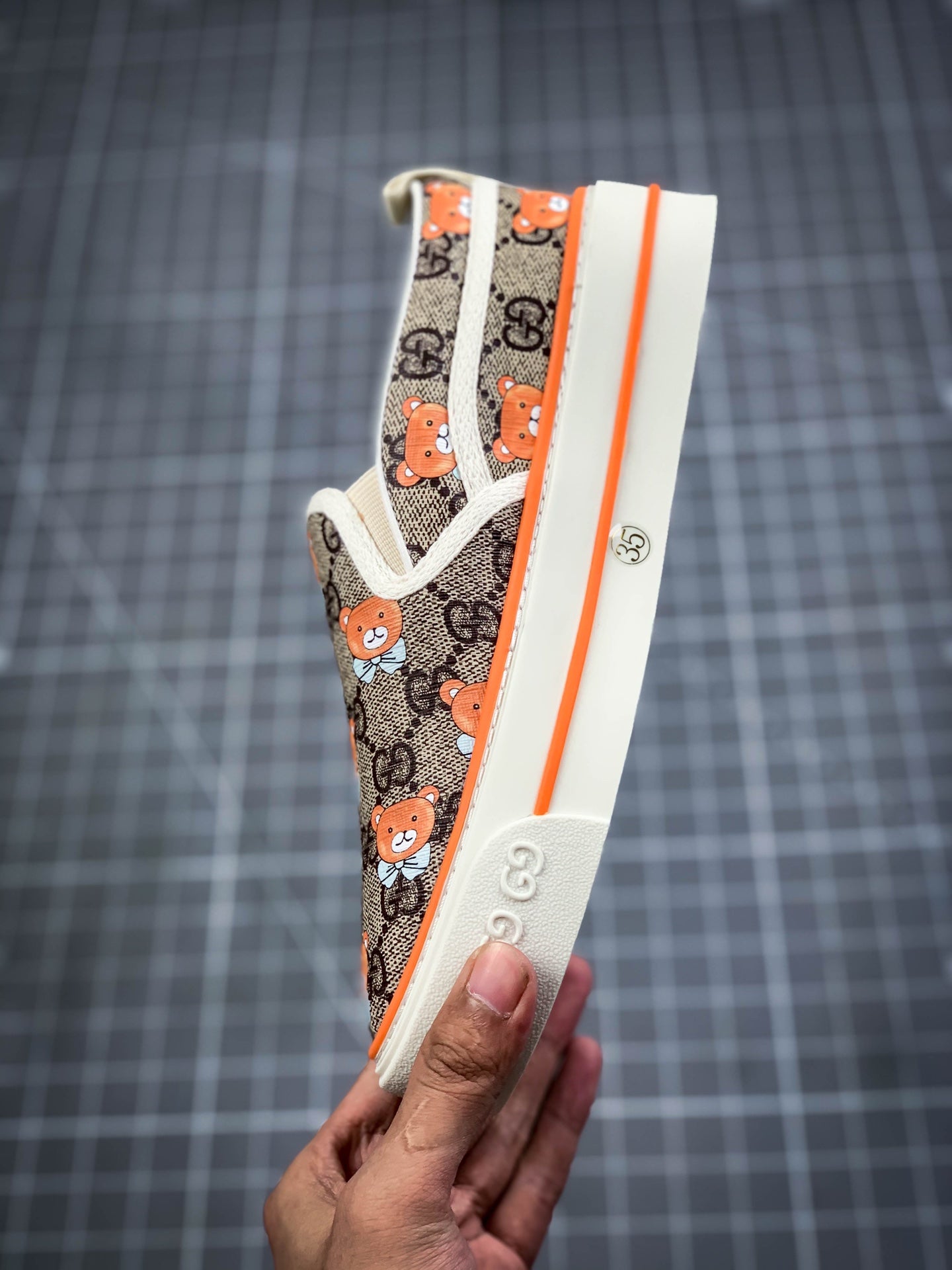 Gucci -097Shoes