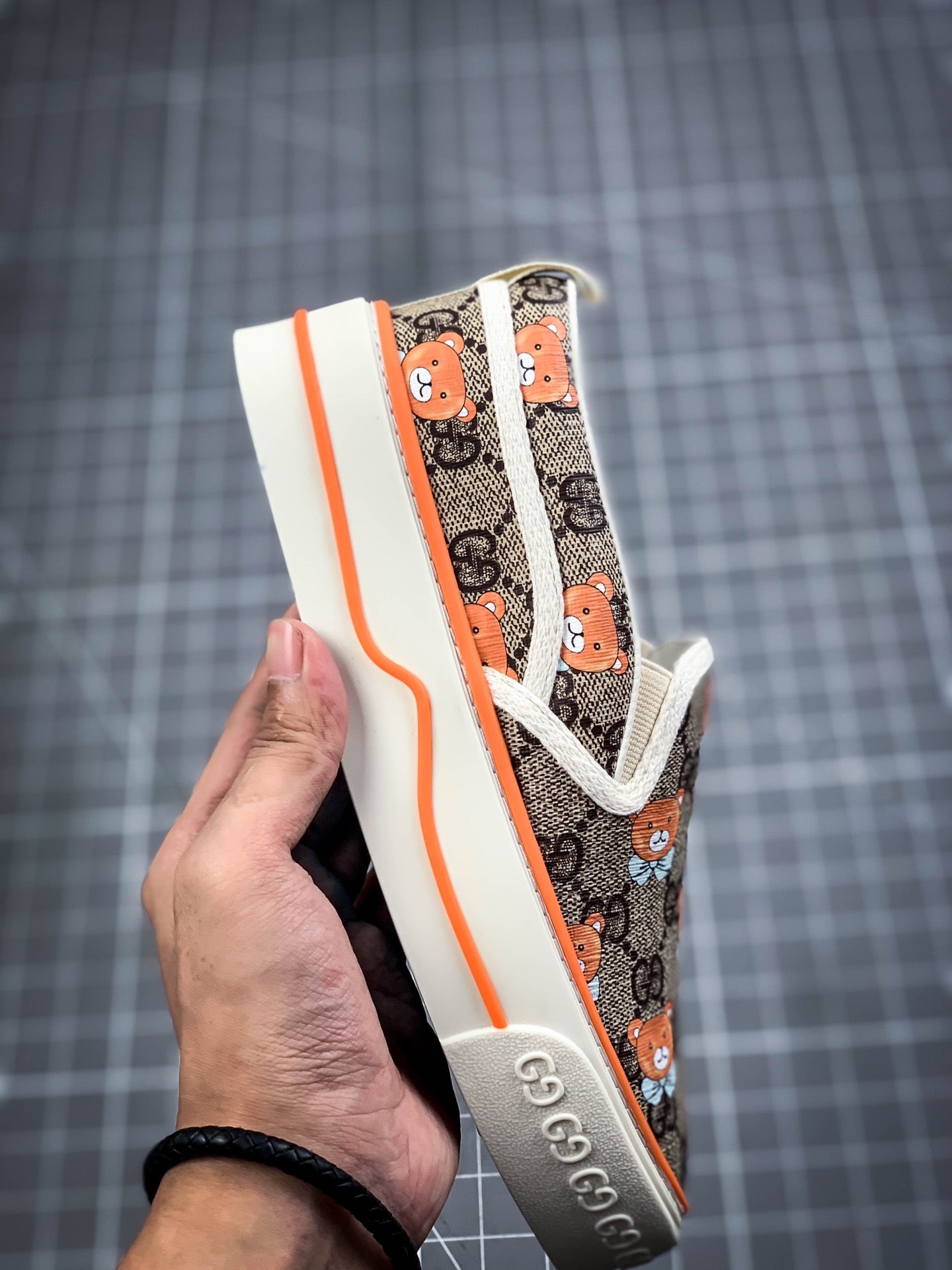 Gucci -097Shoes