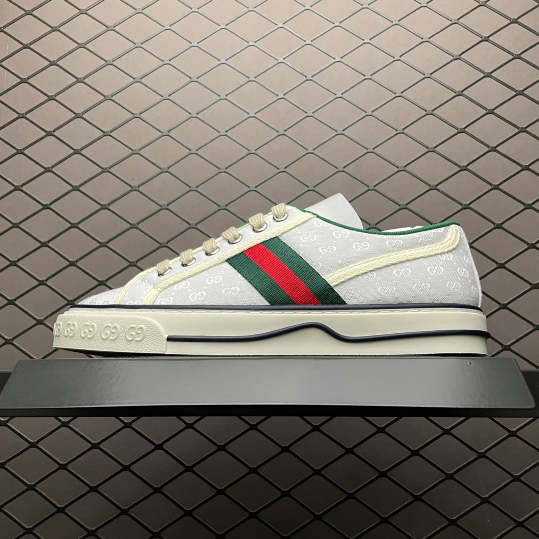 Gucci -093Shoes