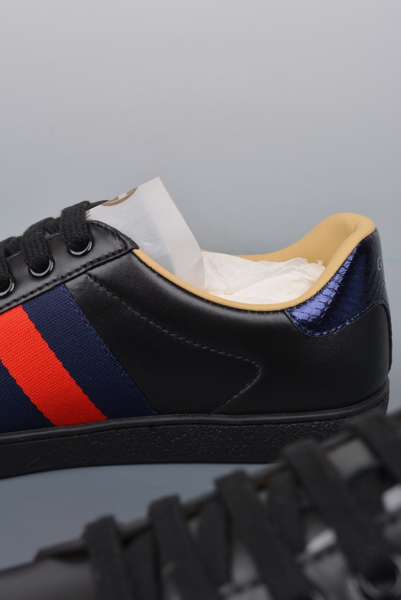 Gucci -094Shoes