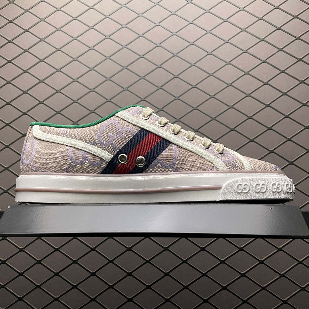 Gucci -090Shoes