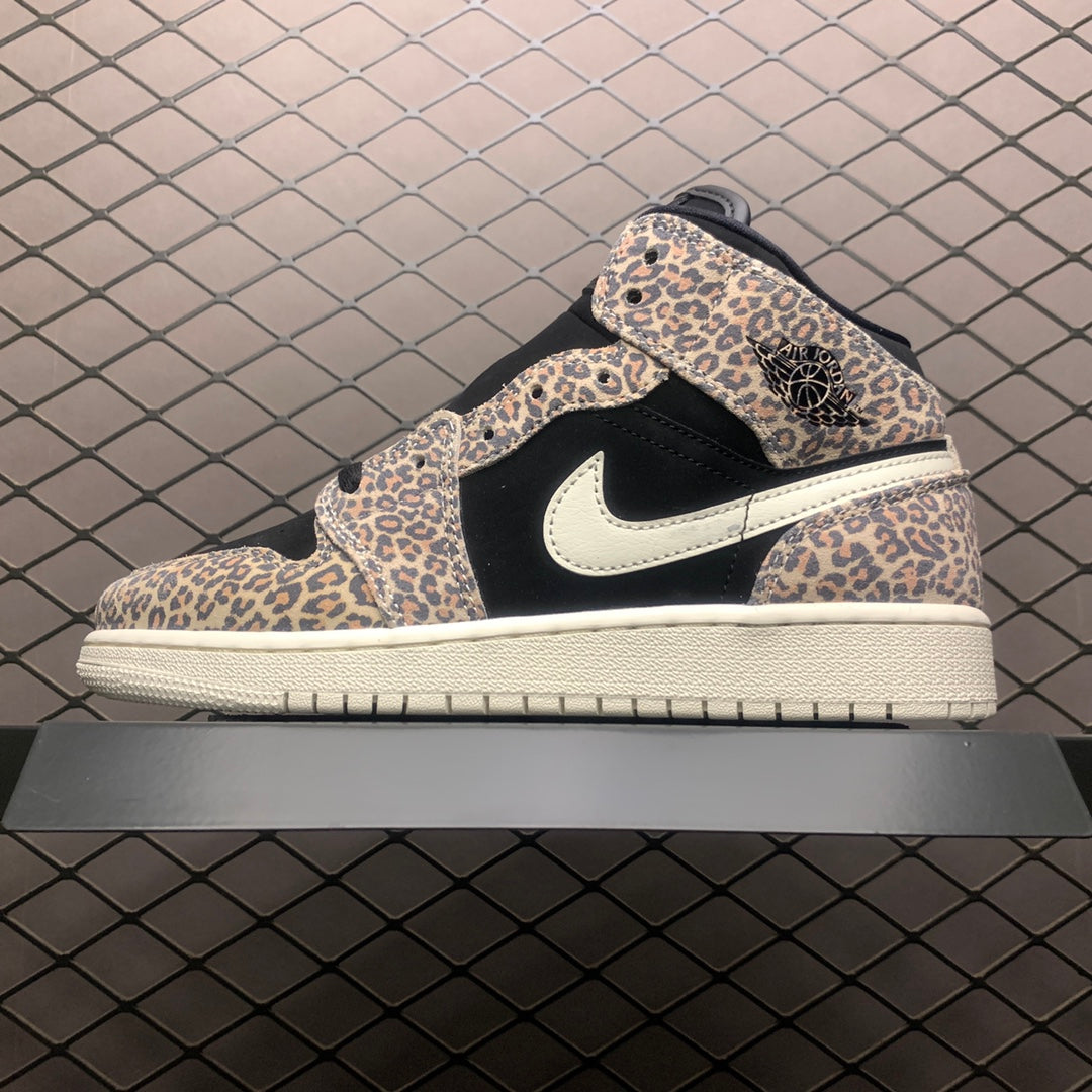 NIKE-100Shoes