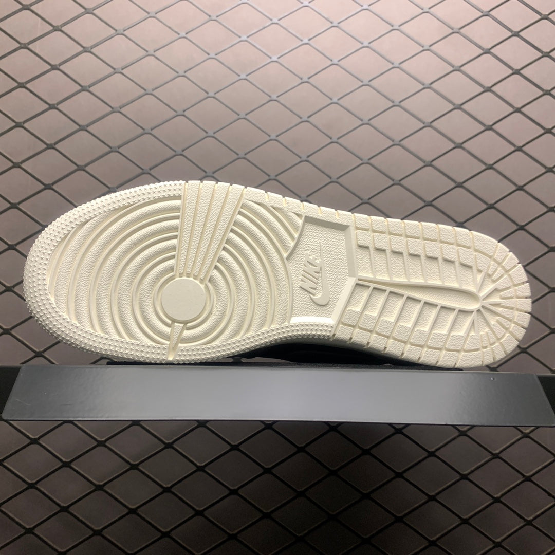 NIKE-100Shoes