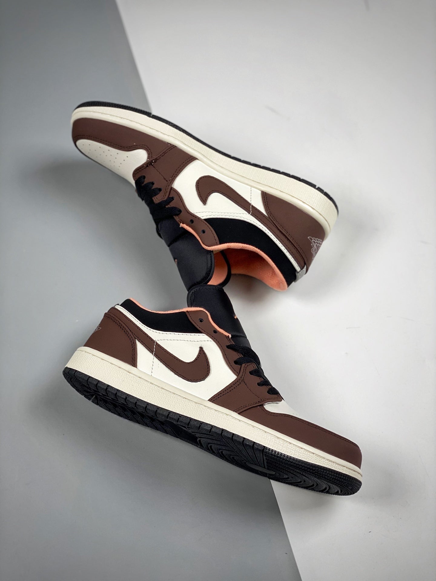 NIKE-111Shoes