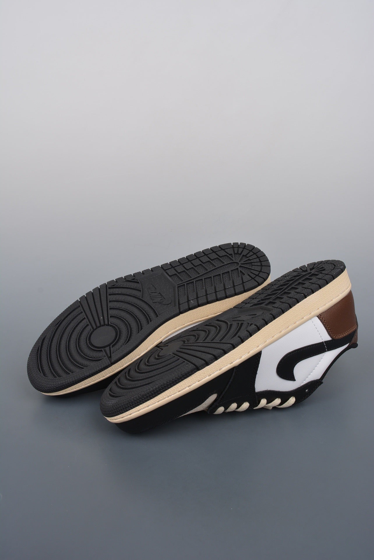 NIKE-141Shoes