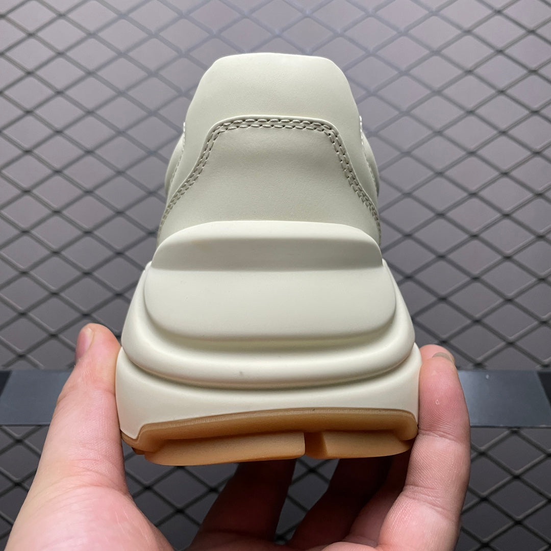 Gucci -088Shoes