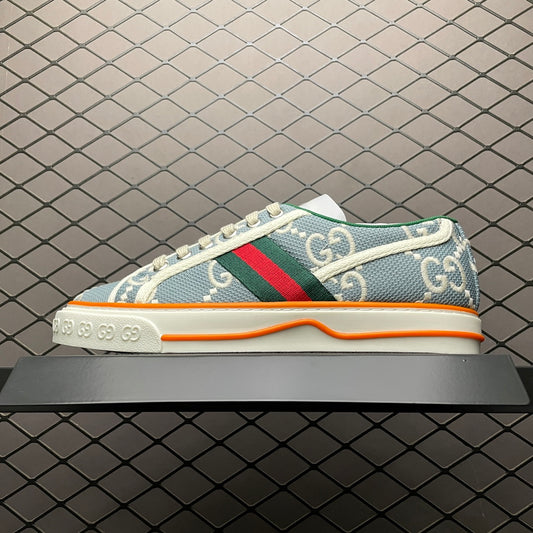 Gucci -087Shoes