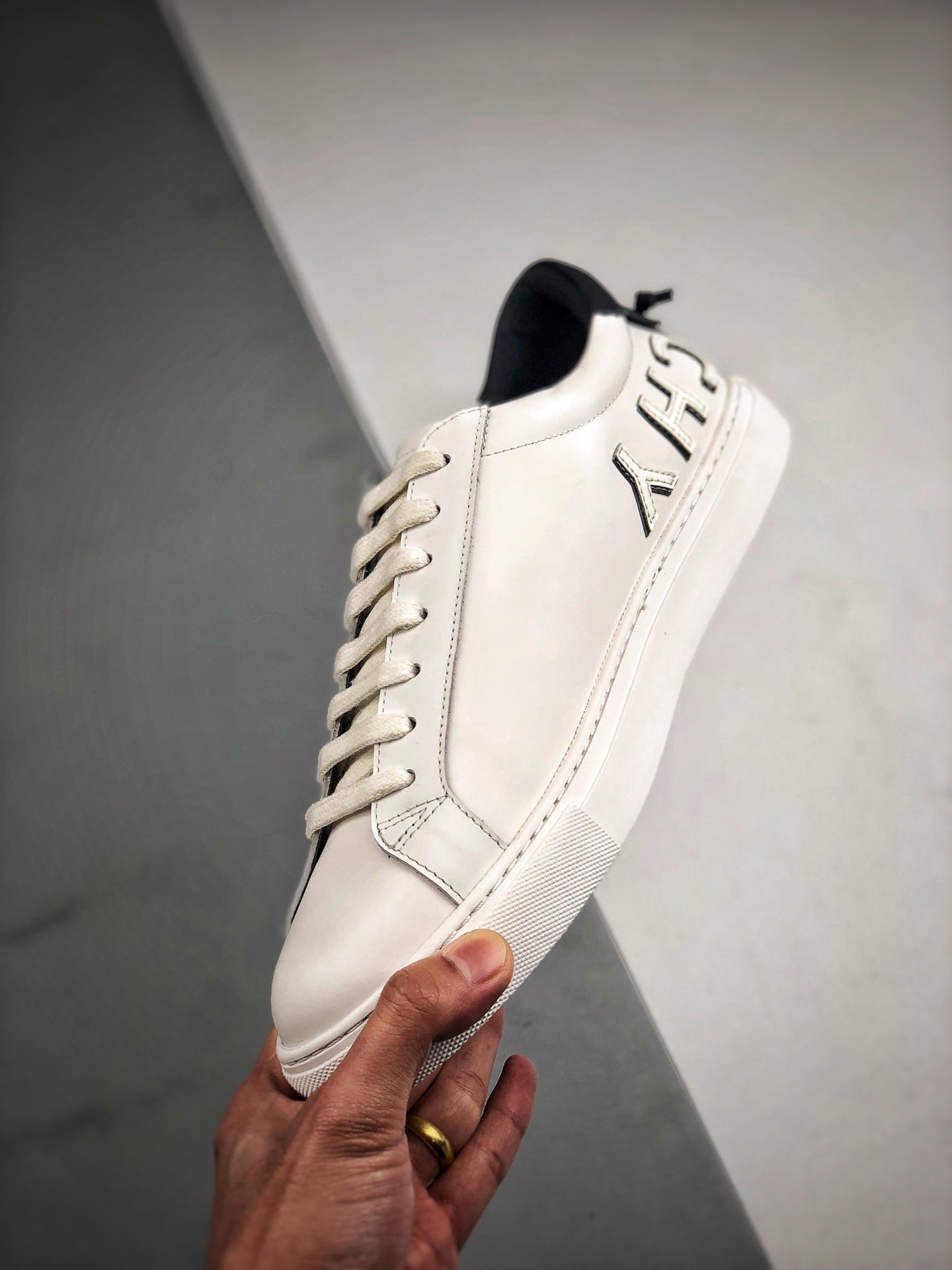 GIVENCHY 001-shoes