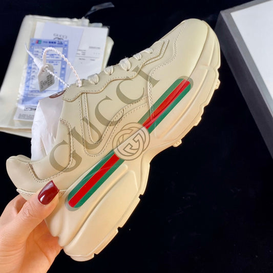 Gucci-082Shoes