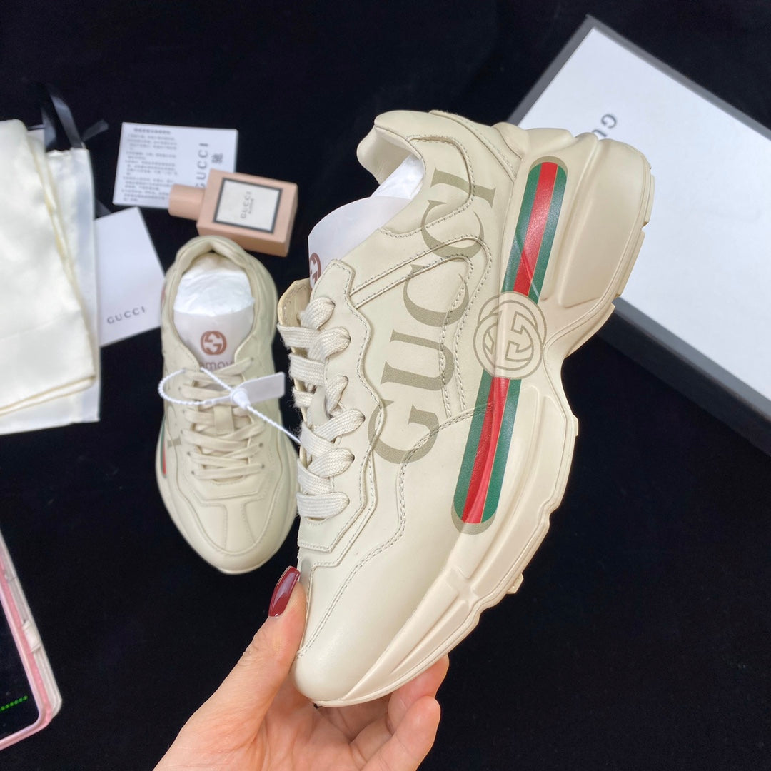 Gucci-082Shoes