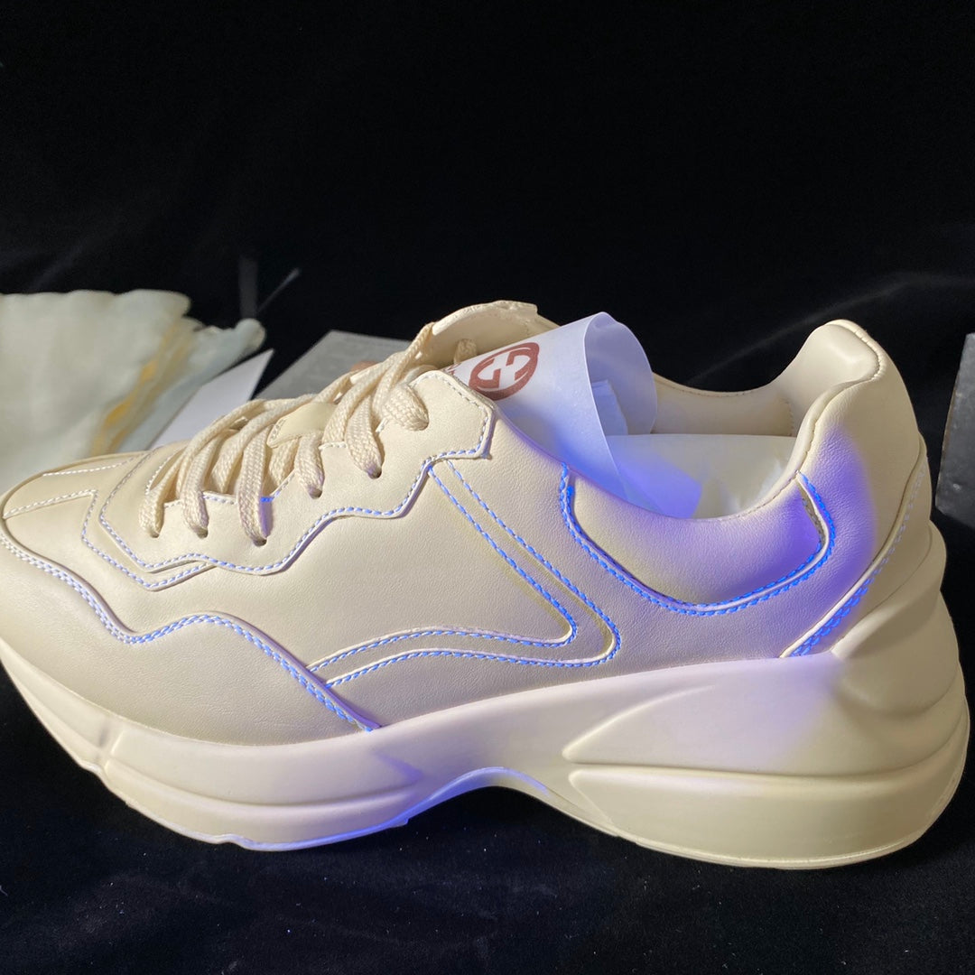 Gucci-082Shoes