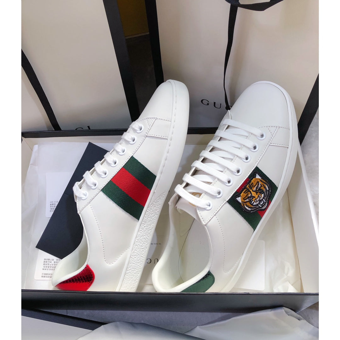 Gucci-083Shoes