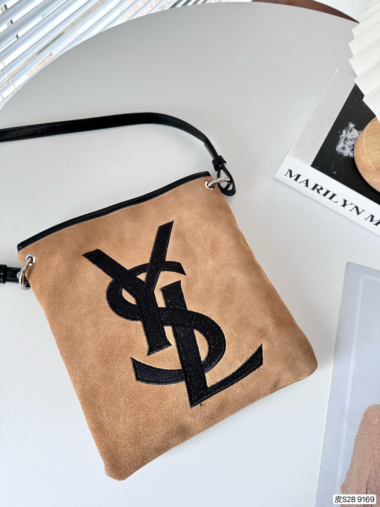 YSL-BAG-19