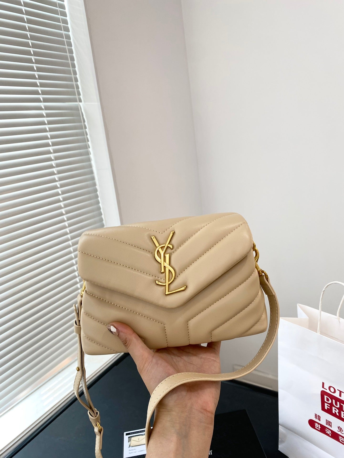 YSL-BAG-32