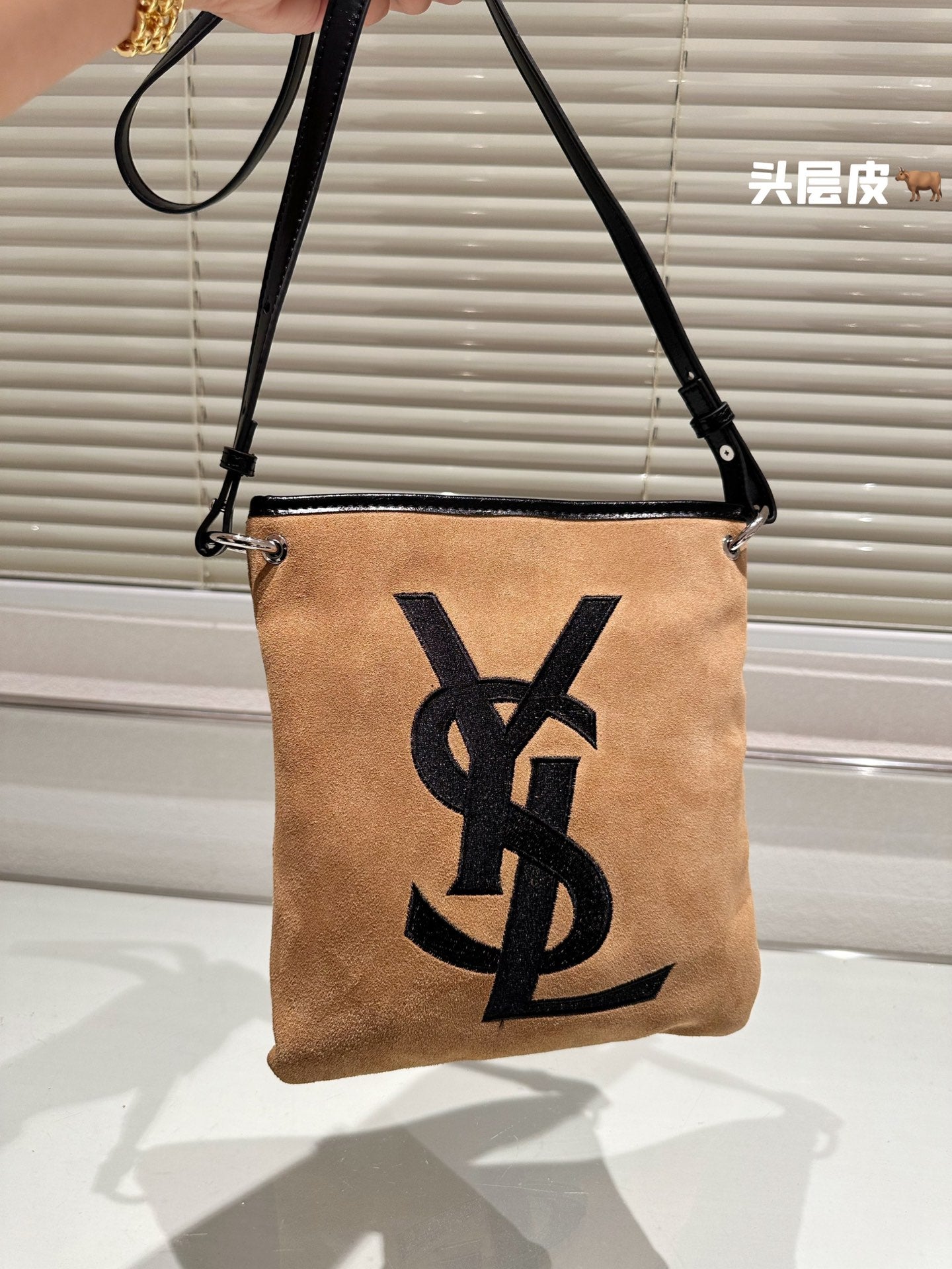YSL-BAG-81