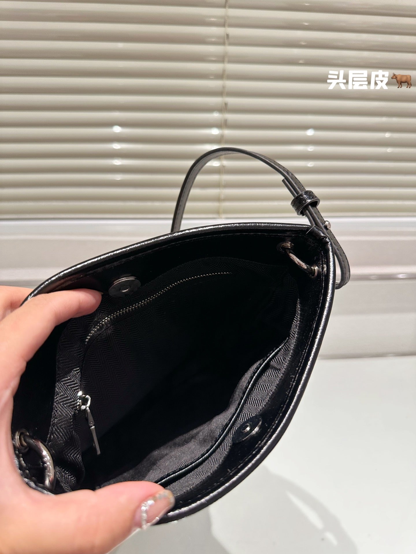 YSL-BAG-81