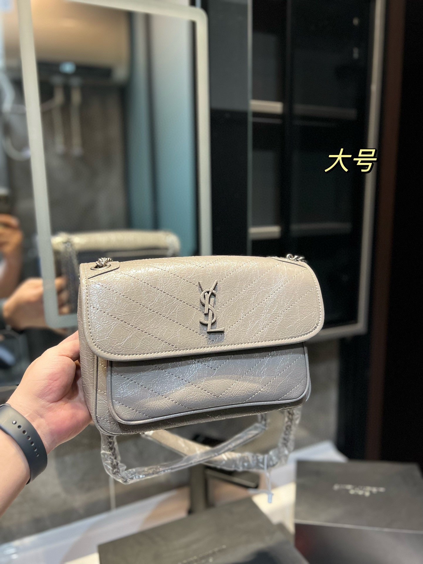 YSL-BAG-104