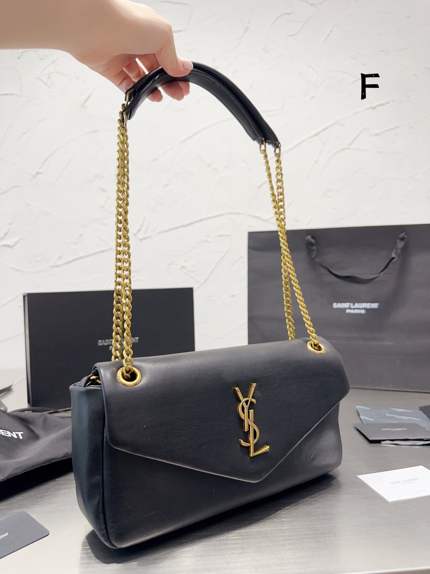 YSL-BAG-124