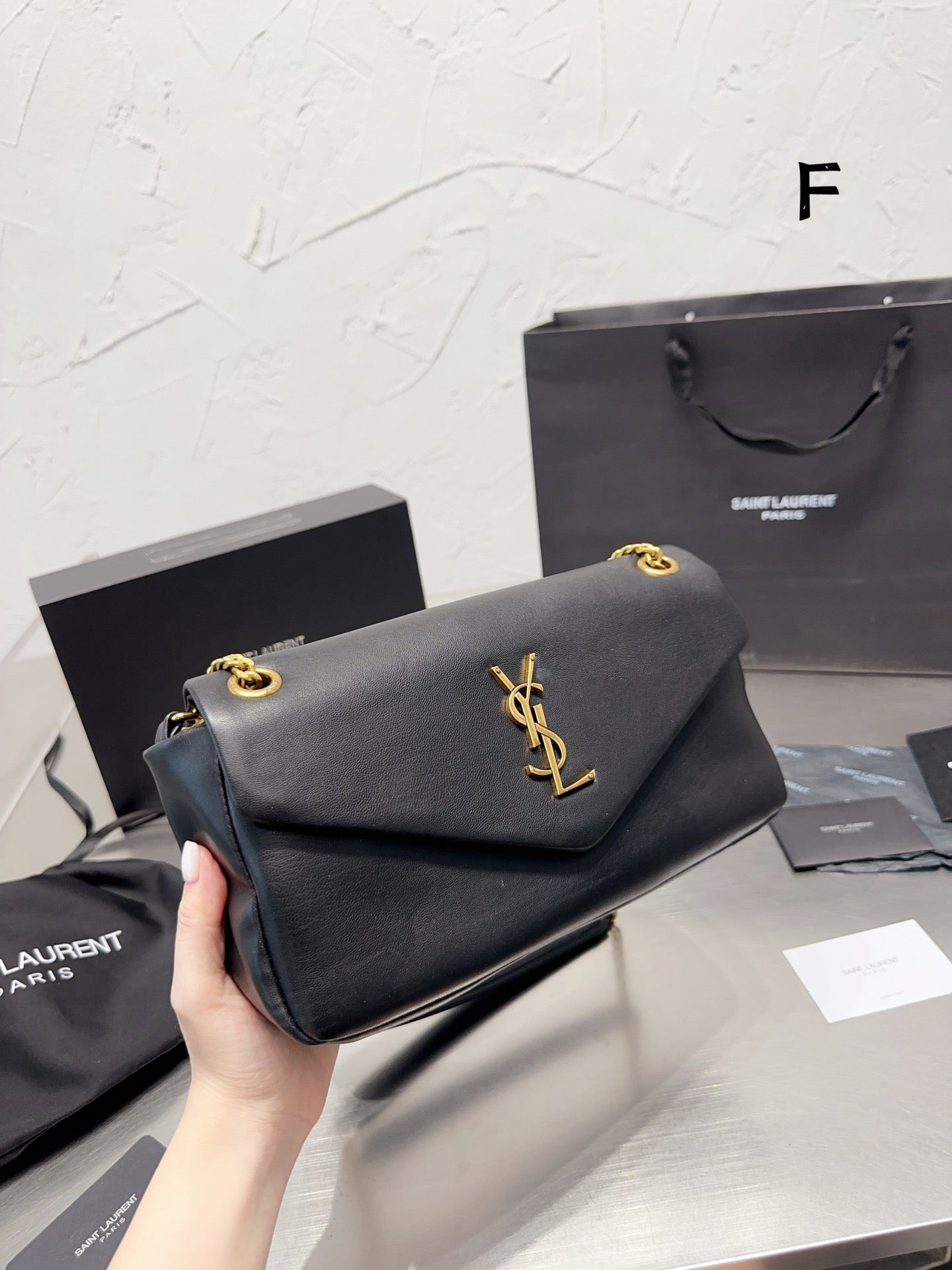 YSL-BAG-124