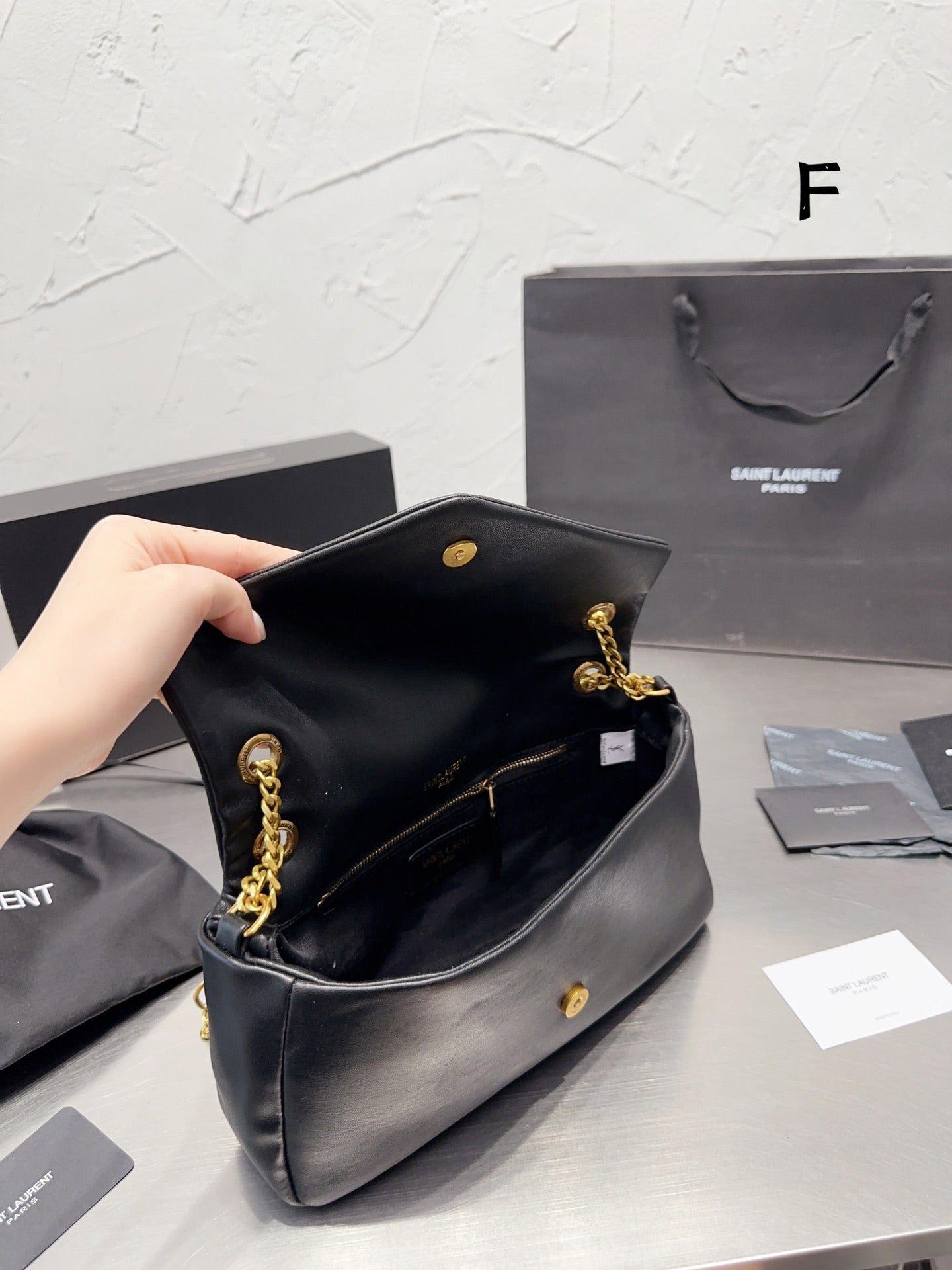 YSL-BAG-124